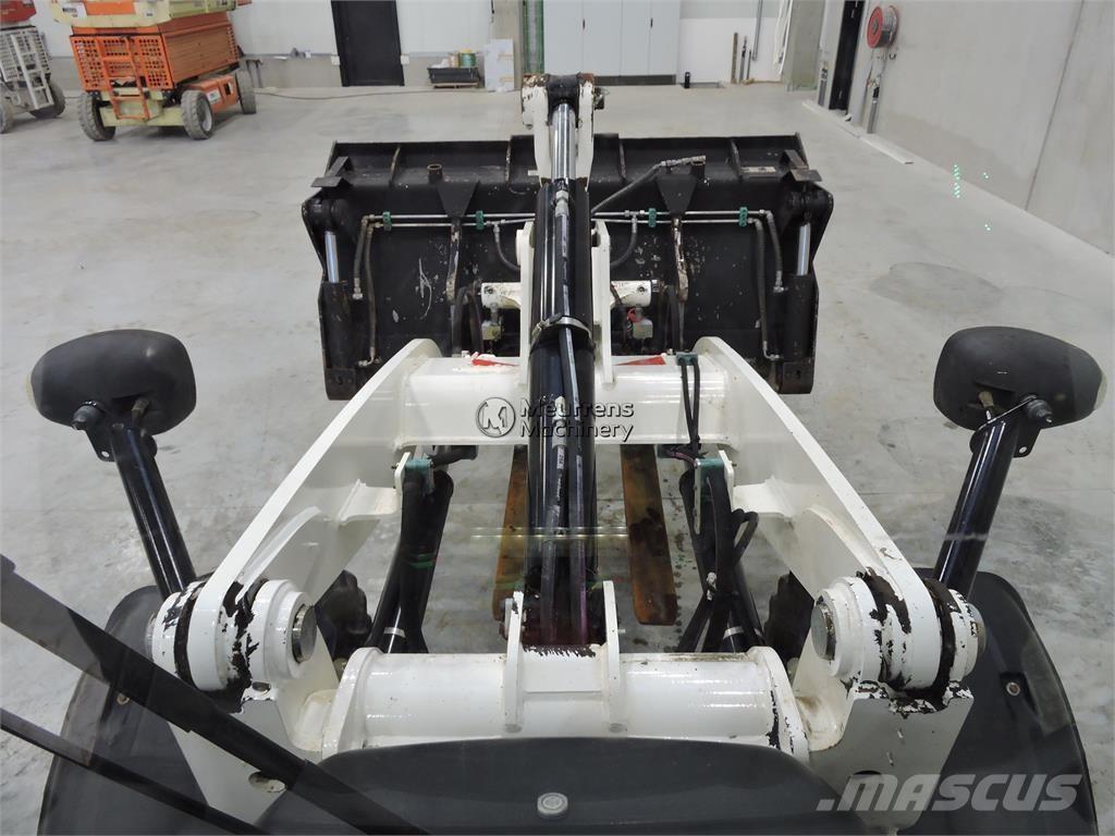 CAT 908M + FORK Kolesni nakladalci