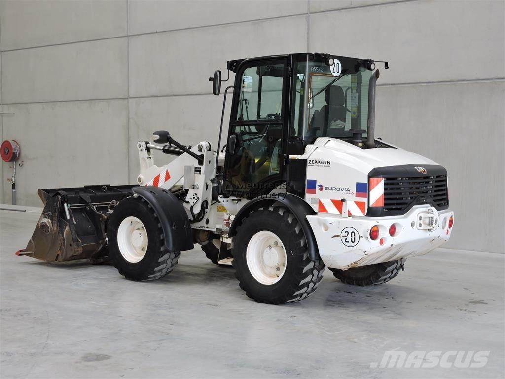 CAT 908M + FORK Kolesni nakladalci