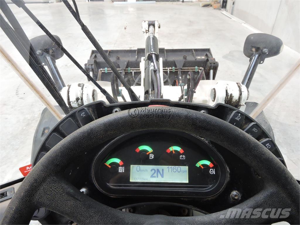 CAT 908M + FORK Kolesni nakladalci