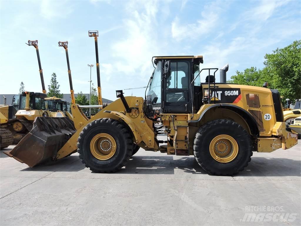 CAT 950M GERMAN Kolesni nakladalci