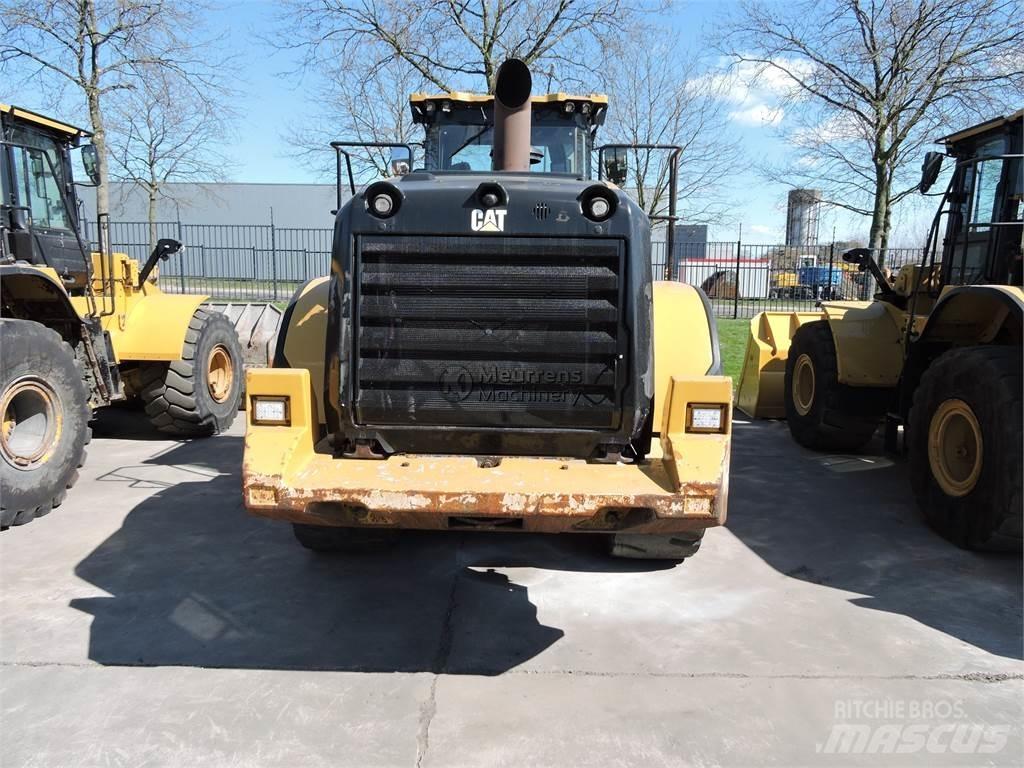 CAT 972M Kolesni nakladalci