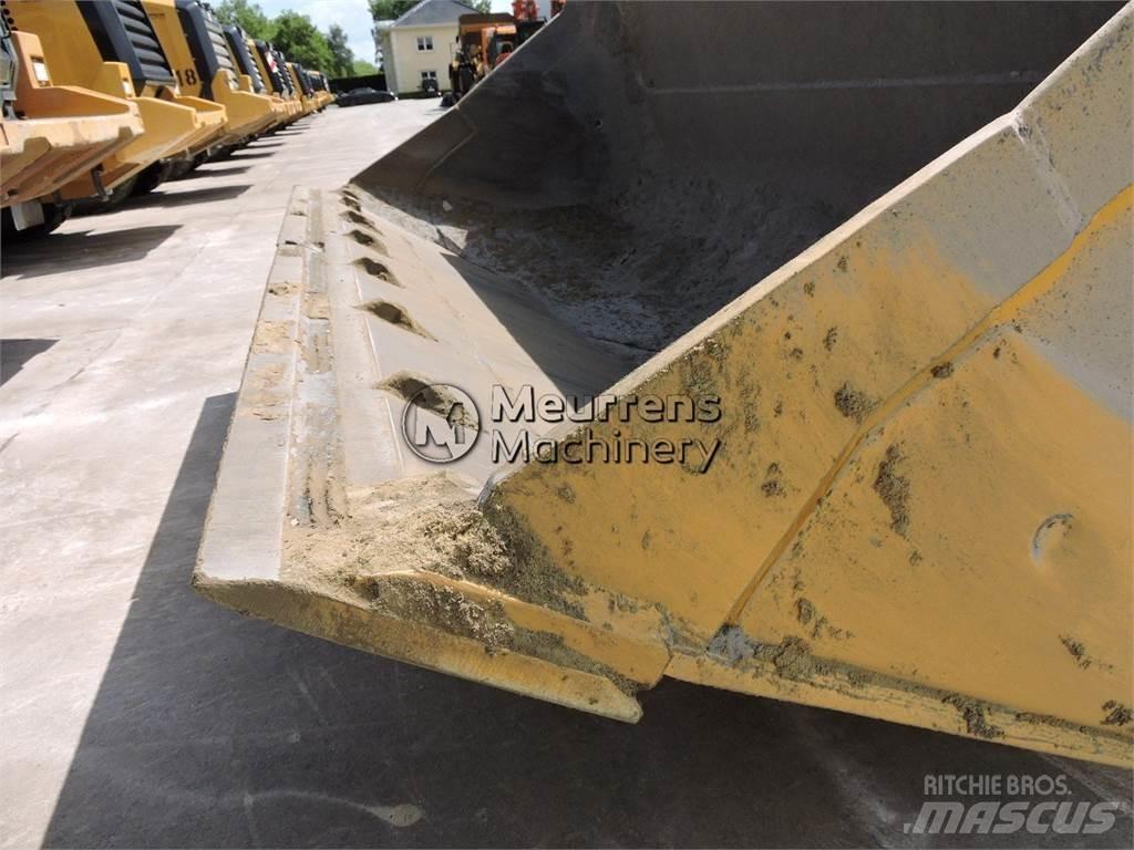 CAT 972M GERMAN Kolesni nakladalci
