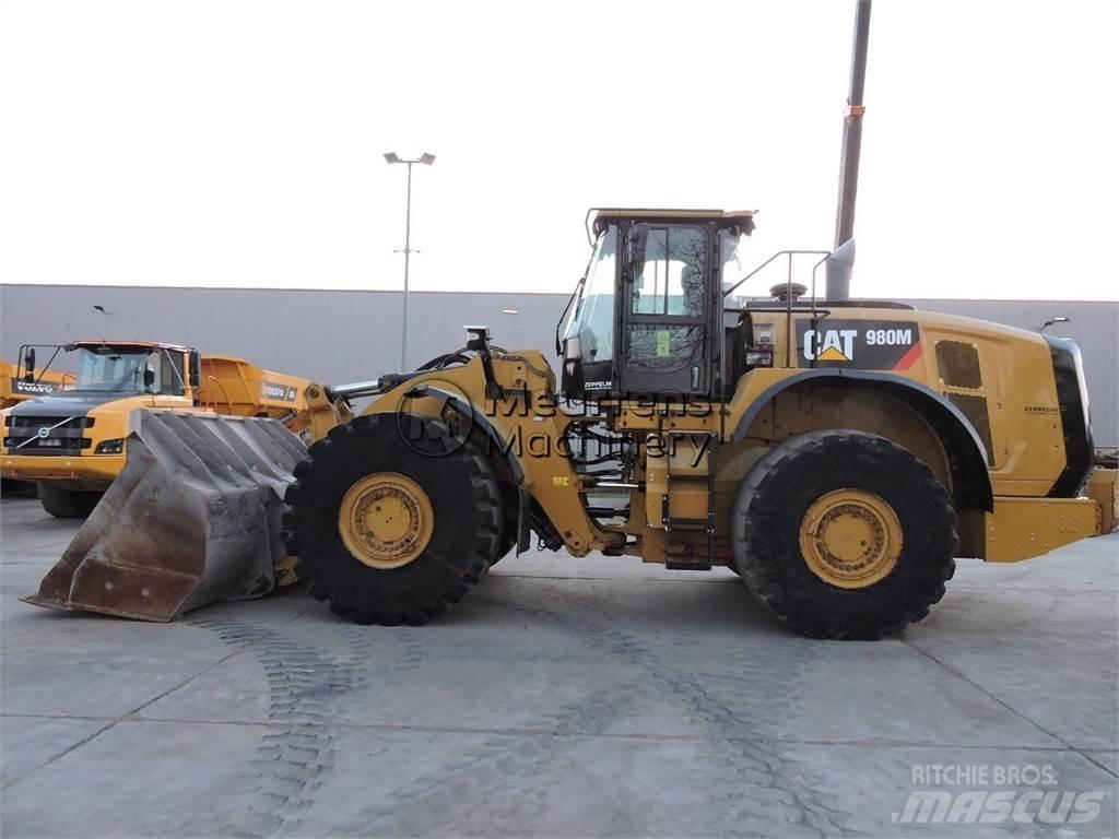 CAT 980M Kolesni nakladalci