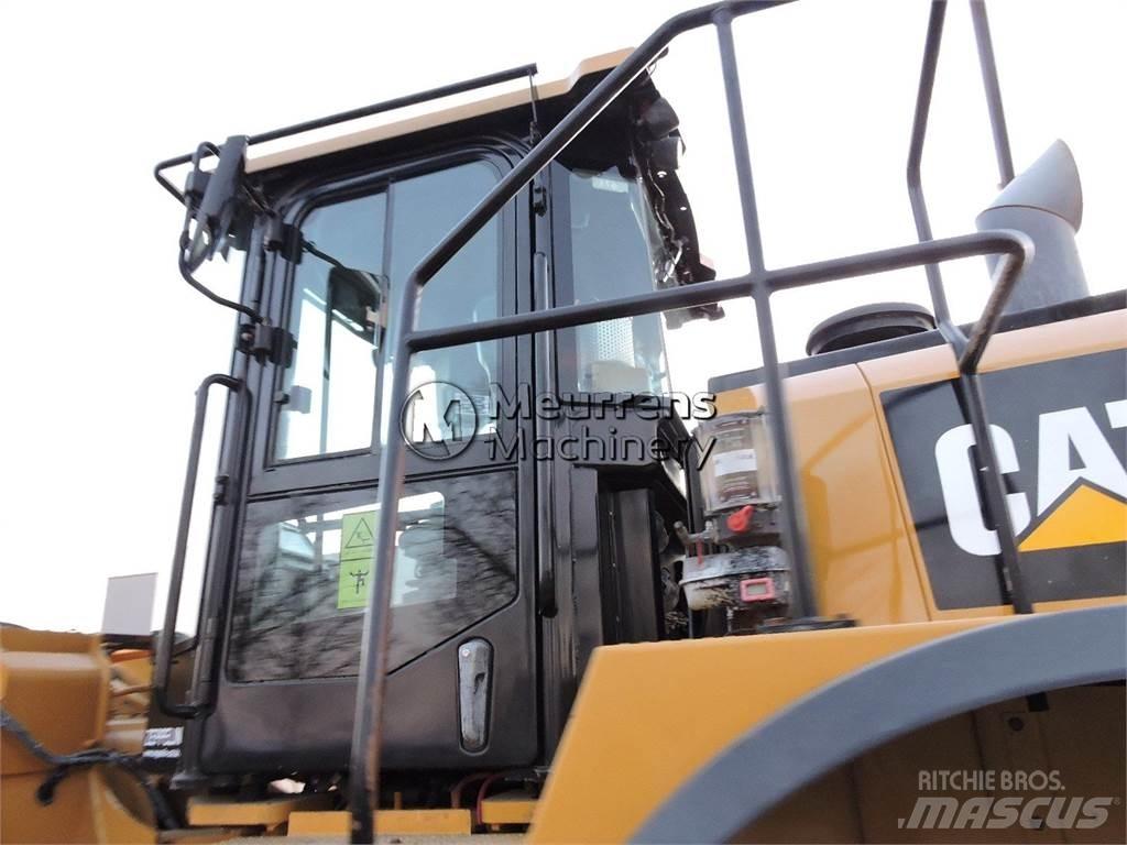 CAT 980M Kolesni nakladalci