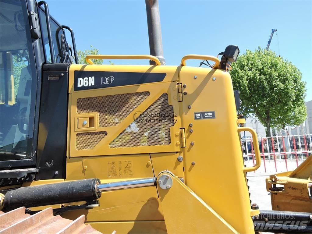 CAT D6NLGP Buldožerji