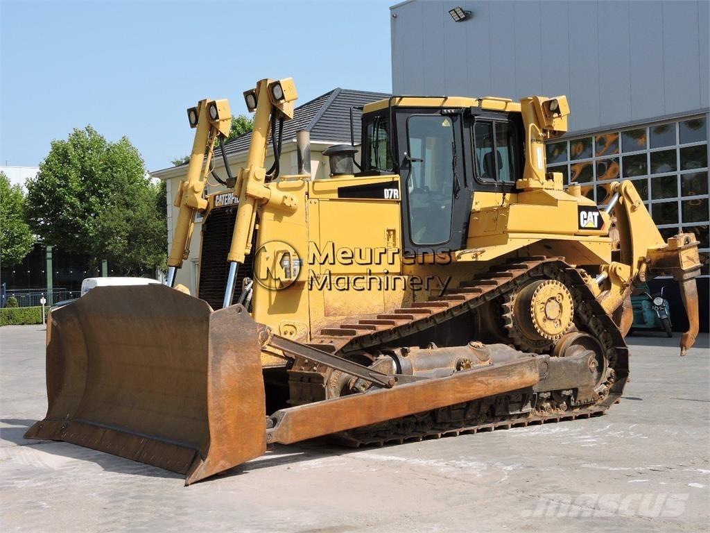 CAT D7R Buldožerji
