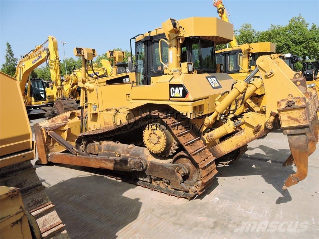 CAT D7R Buldožerji