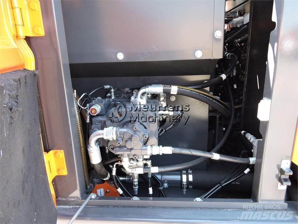 Doosan DX140LC Bagri goseničarji