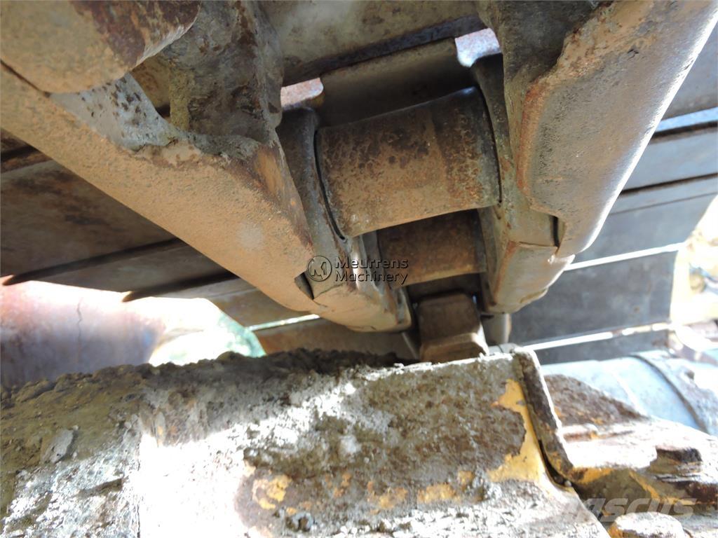 Komatsu D61PX-24 Drugi valjarji