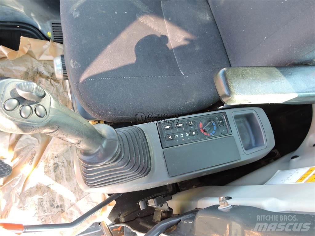 Komatsu PC80 Drugo