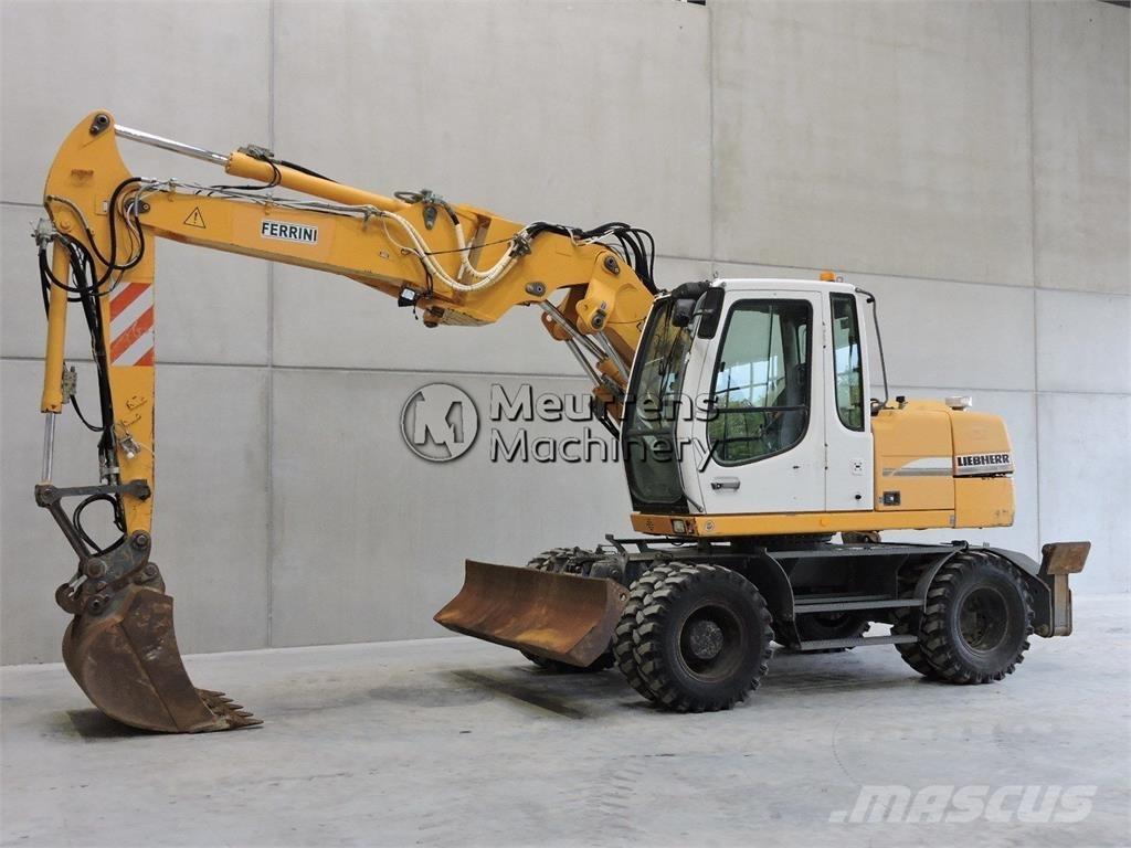 Liebherr A312 Bagri na kolesih