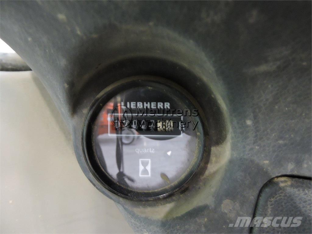 Liebherr A312 Bagri na kolesih