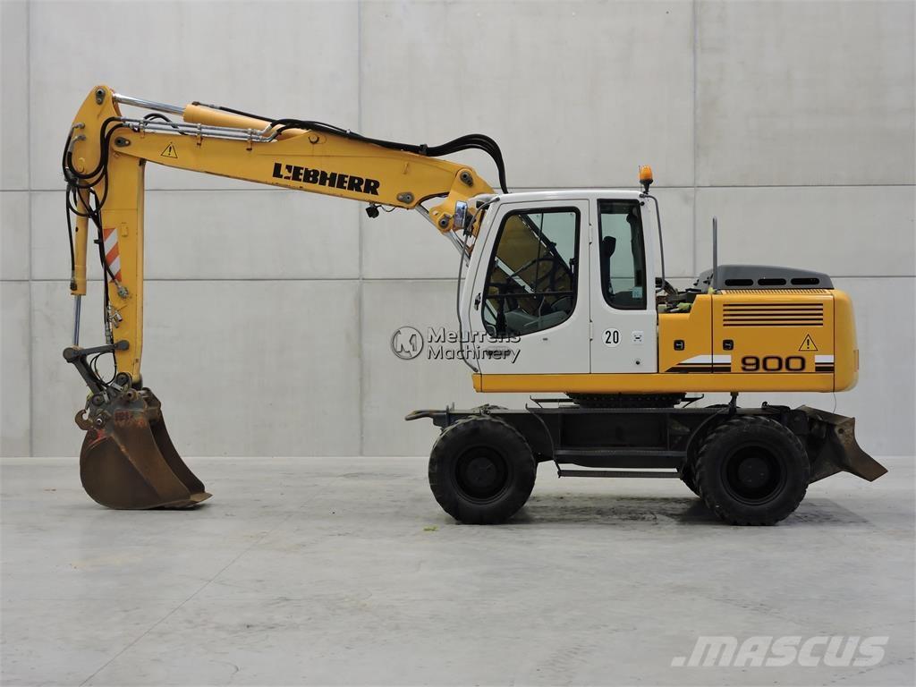 Liebherr A900C Bagri na kolesih