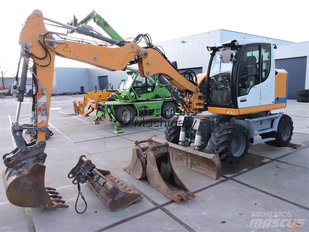 Liebherr A910 Bagri na kolesih