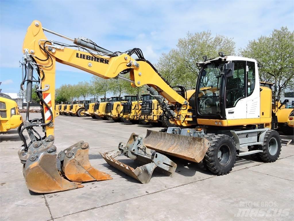 Liebherr A910 Bagri na kolesih