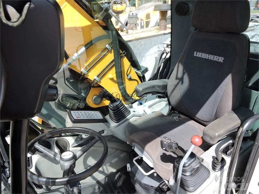 Liebherr A918 Bagri na kolesih
