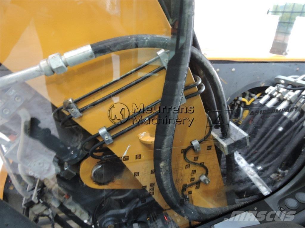 Liebherr A918 Bagri na kolesih
