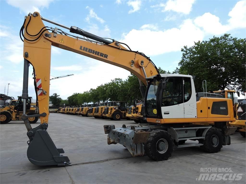 Liebherr A924 Bagri na kolesih