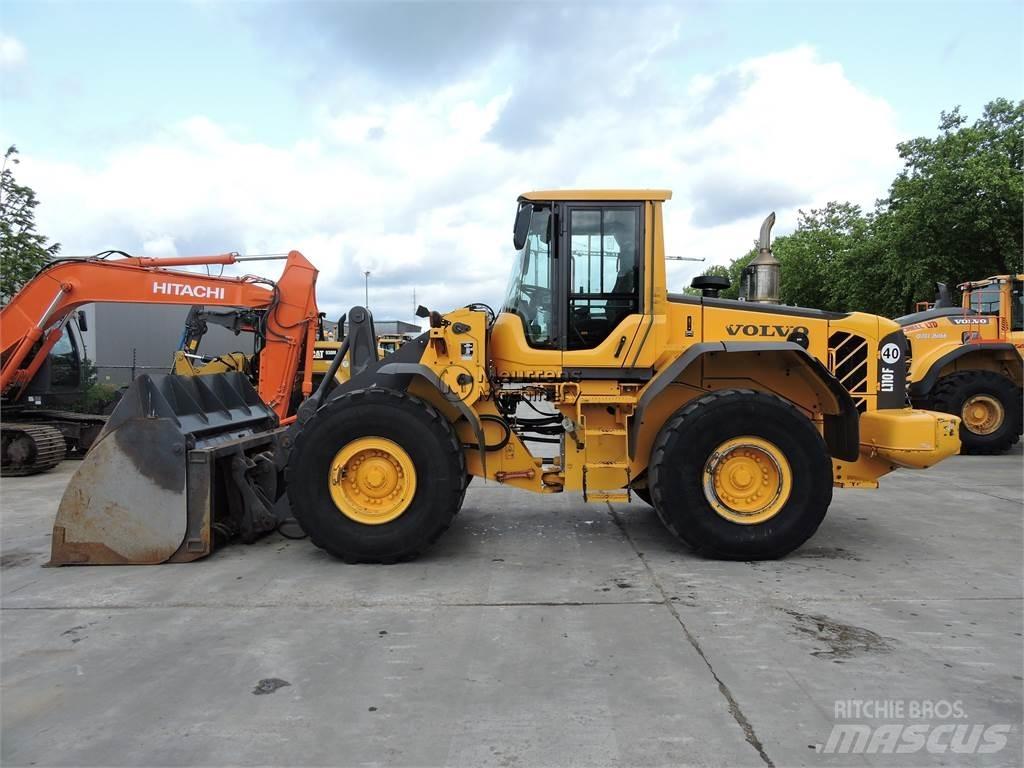 Volvo L110F GERMAN Kolesni nakladalci