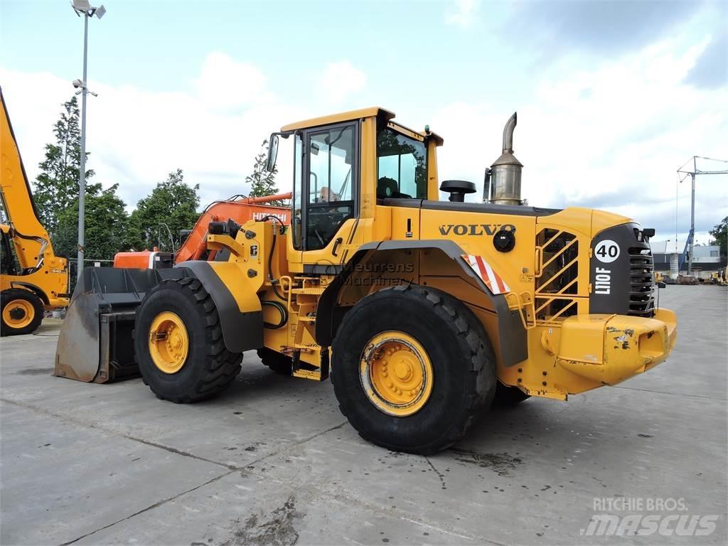 Volvo L110F GERMAN Kolesni nakladalci