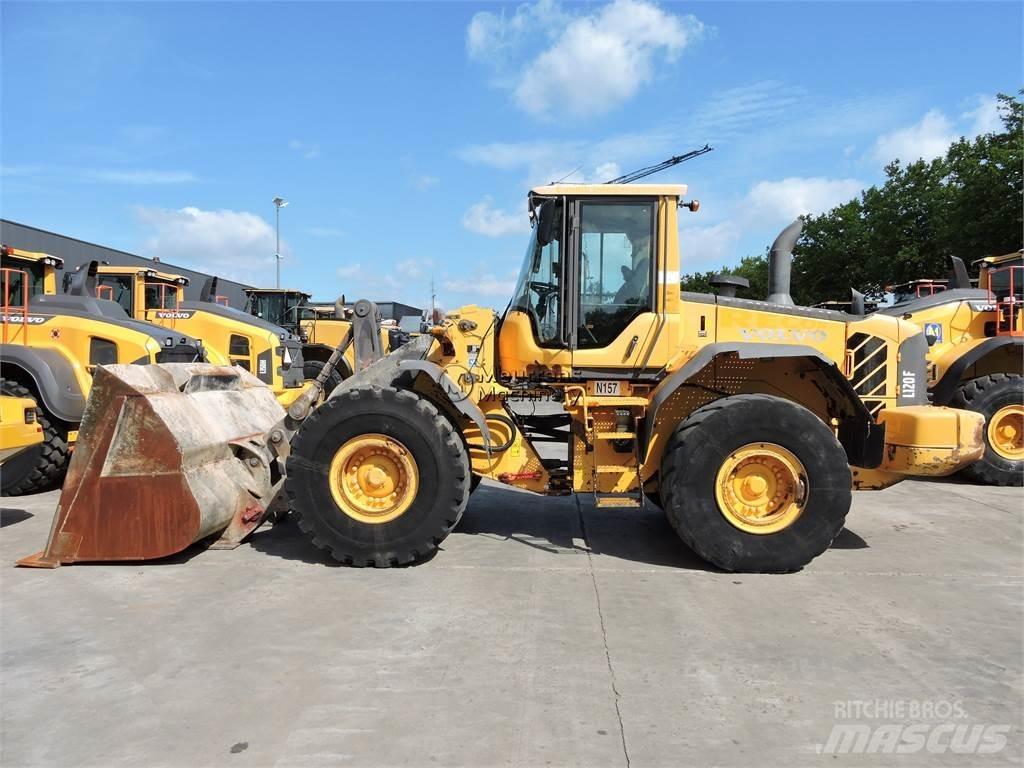 Volvo L120F Kolesni nakladalci