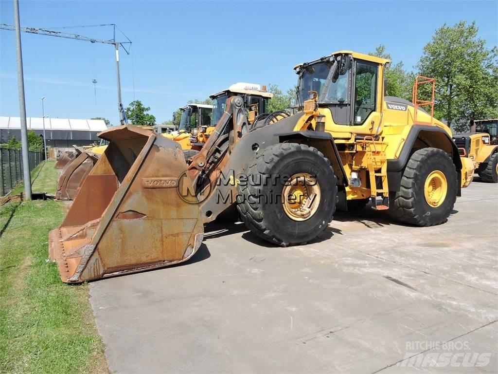 Volvo L220H Kolesni nakladalci