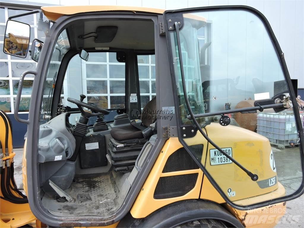 Volvo L25F Kolesni nakladalci