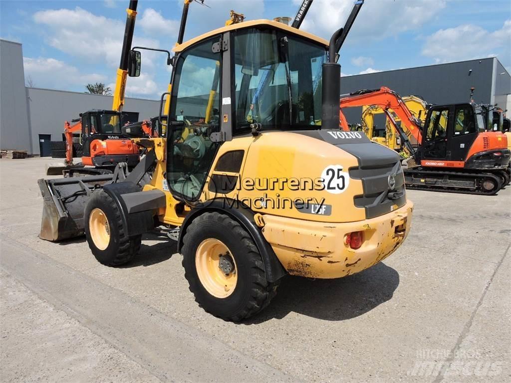 Volvo L25F + Fork Kolesni nakladalci