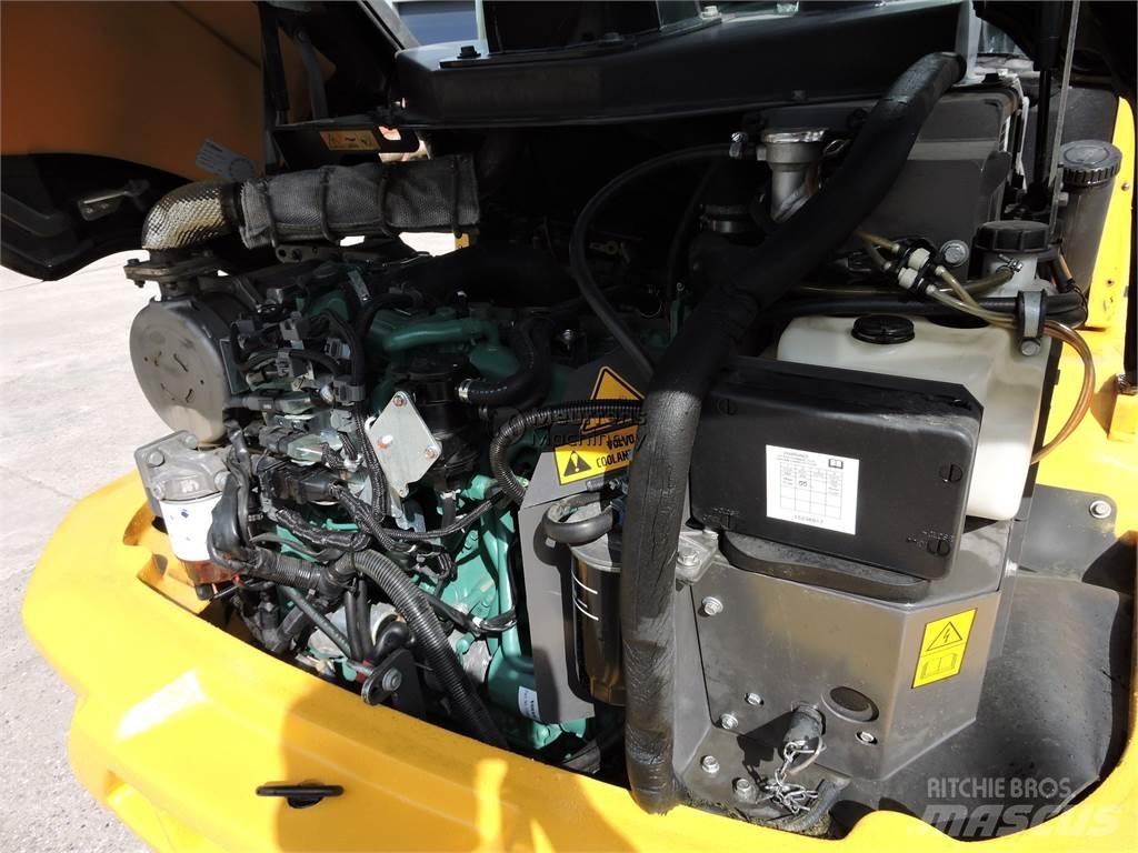 Volvo L30G Kolesni nakladalci
