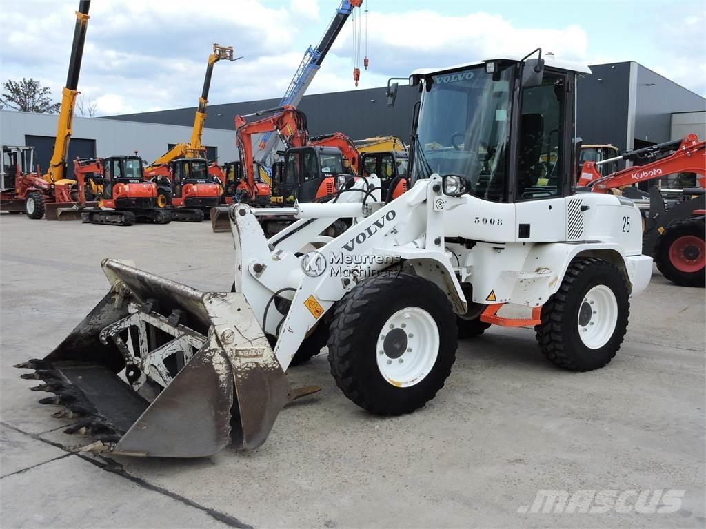 Volvo L30G + FORK Kolesni nakladalci