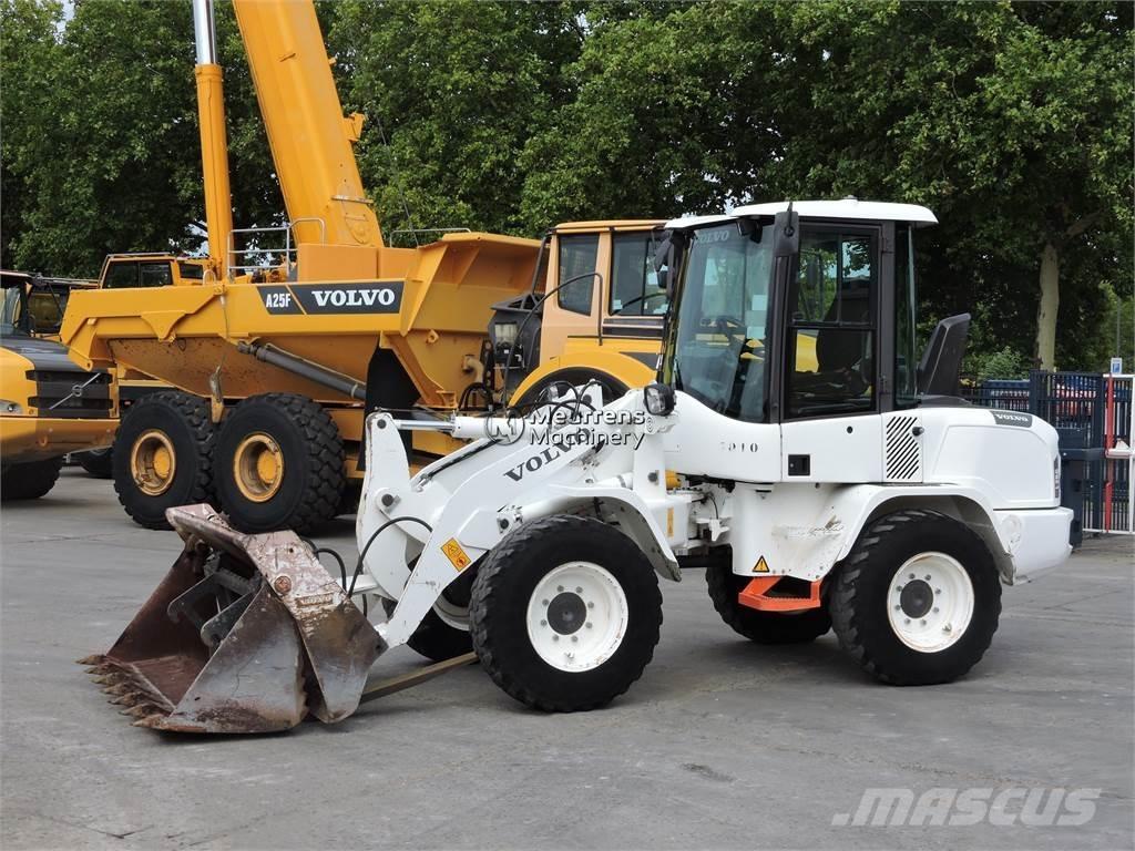 Volvo L30G + FORK Kolesni nakladalci