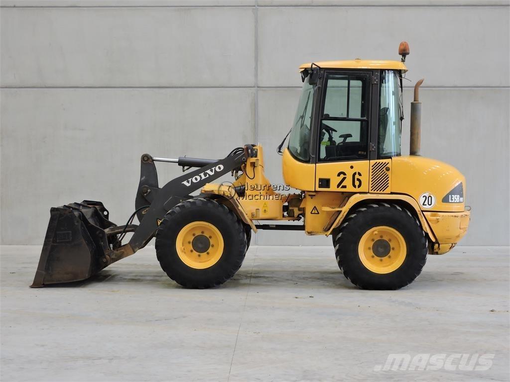 Volvo L35B Kolesni nakladalci