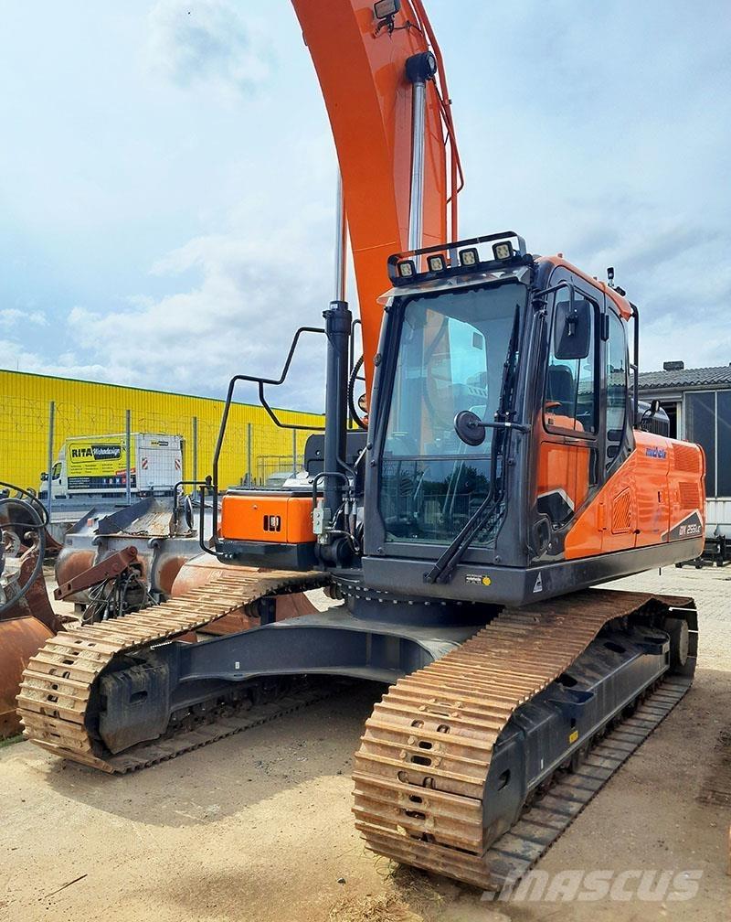Develon DX 225 LC-7 Bagri goseničarji