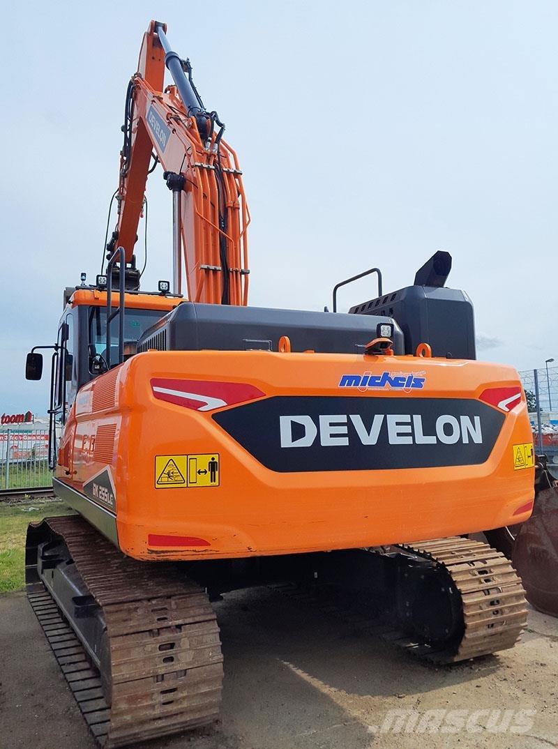 Develon DX 225 LC-7 Bagri goseničarji
