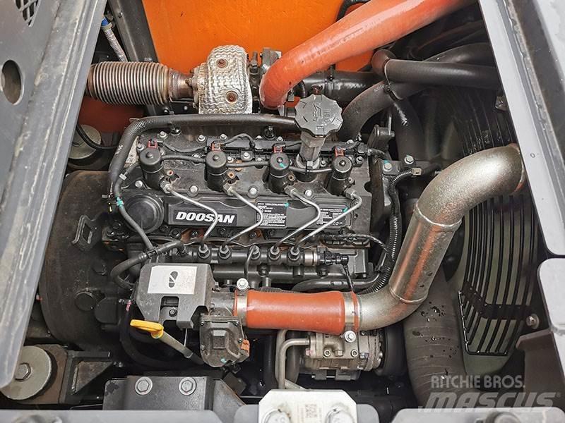 Doosan DX 140 LCR-7 Bagri goseničarji