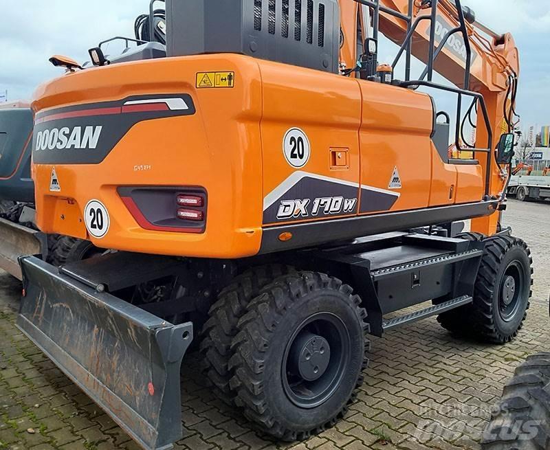 Doosan DX 170 W-7 Bagri na kolesih