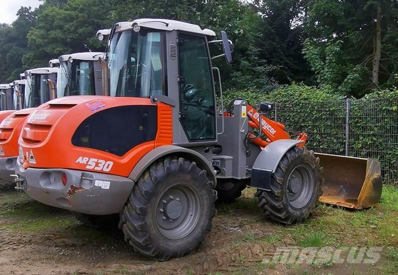 Weycor AR 530 Kolesni nakladalci