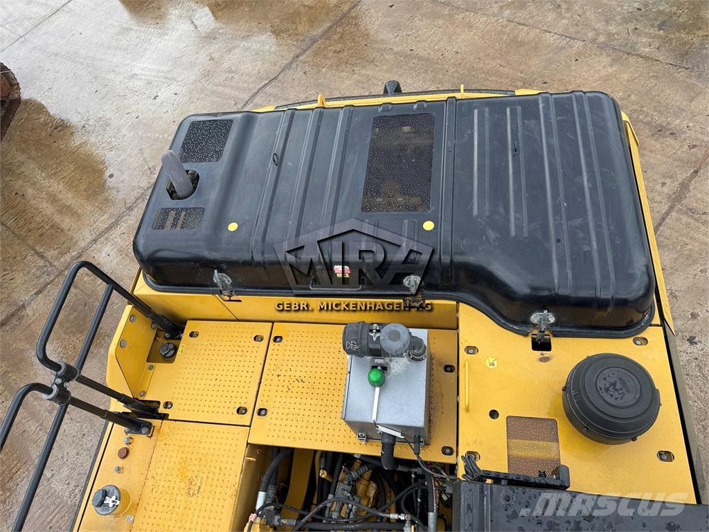 CAT 326 F LN Bagri goseničarji