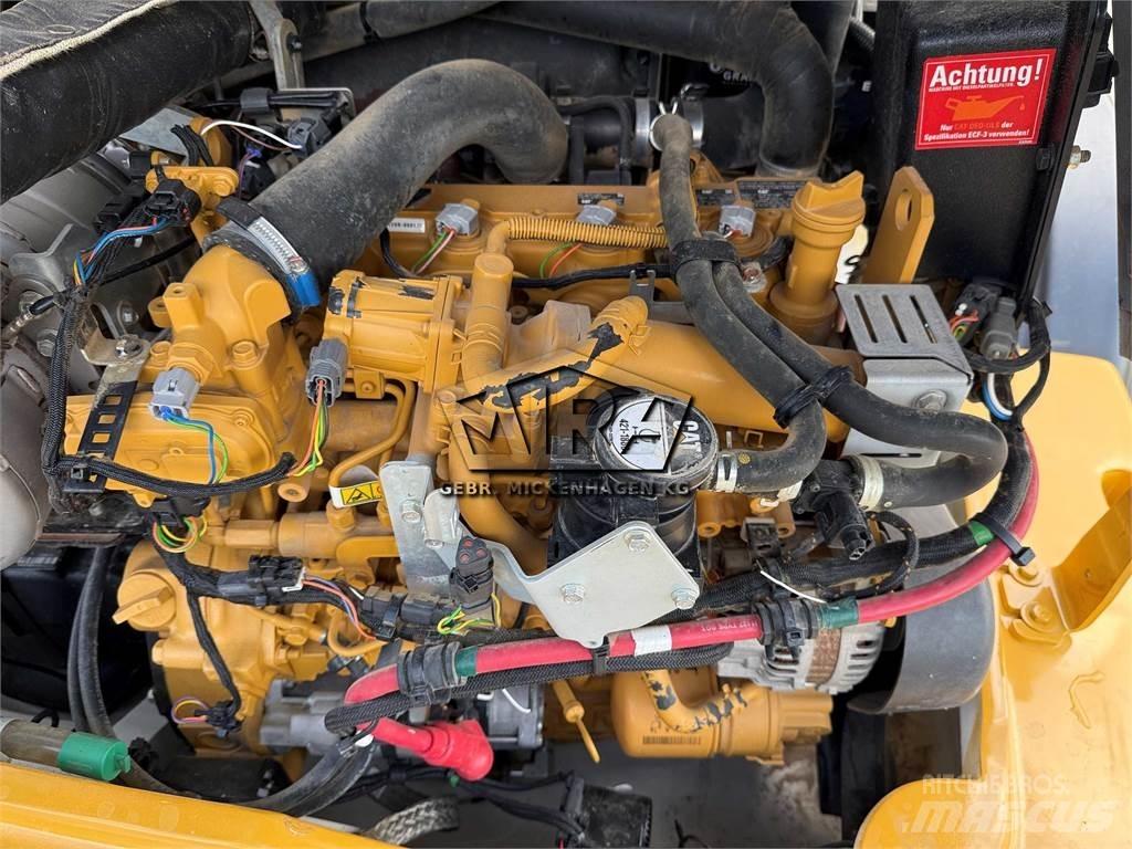 CAT 908 M Kolesni nakladalci