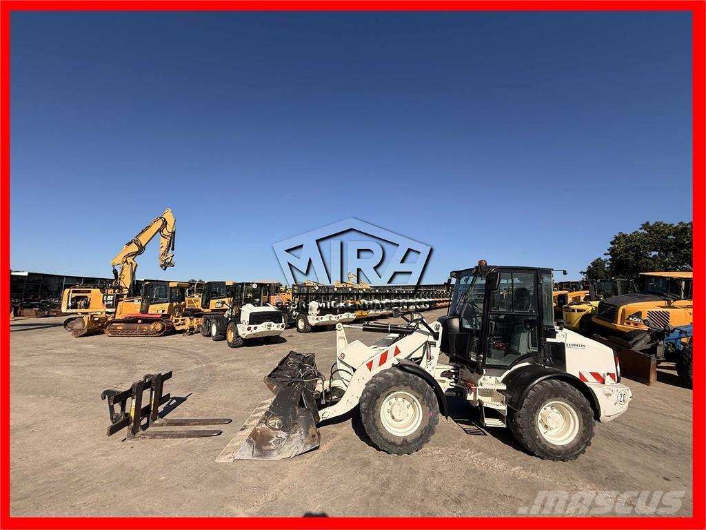CAT 908 M Kolesni nakladalci