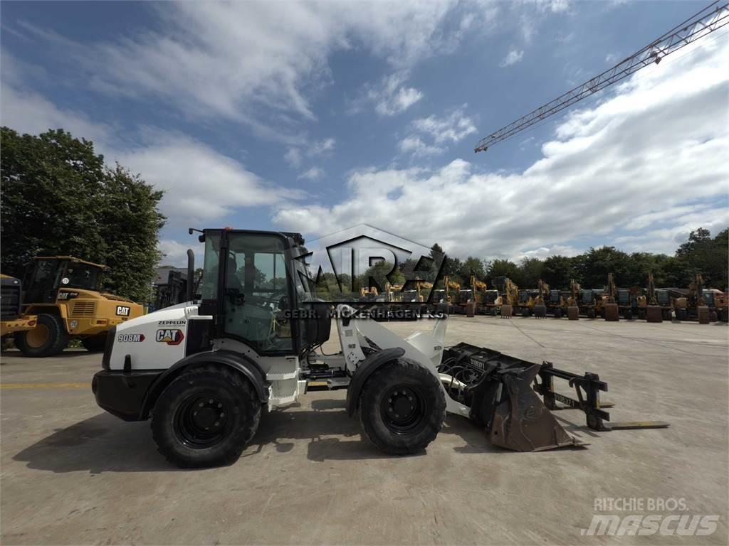 CAT 908 M Kolesni nakladalci