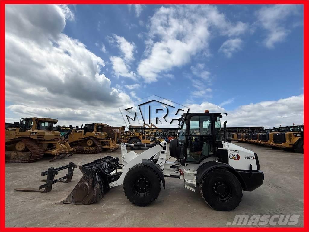 CAT 908M Kolesni nakladalci