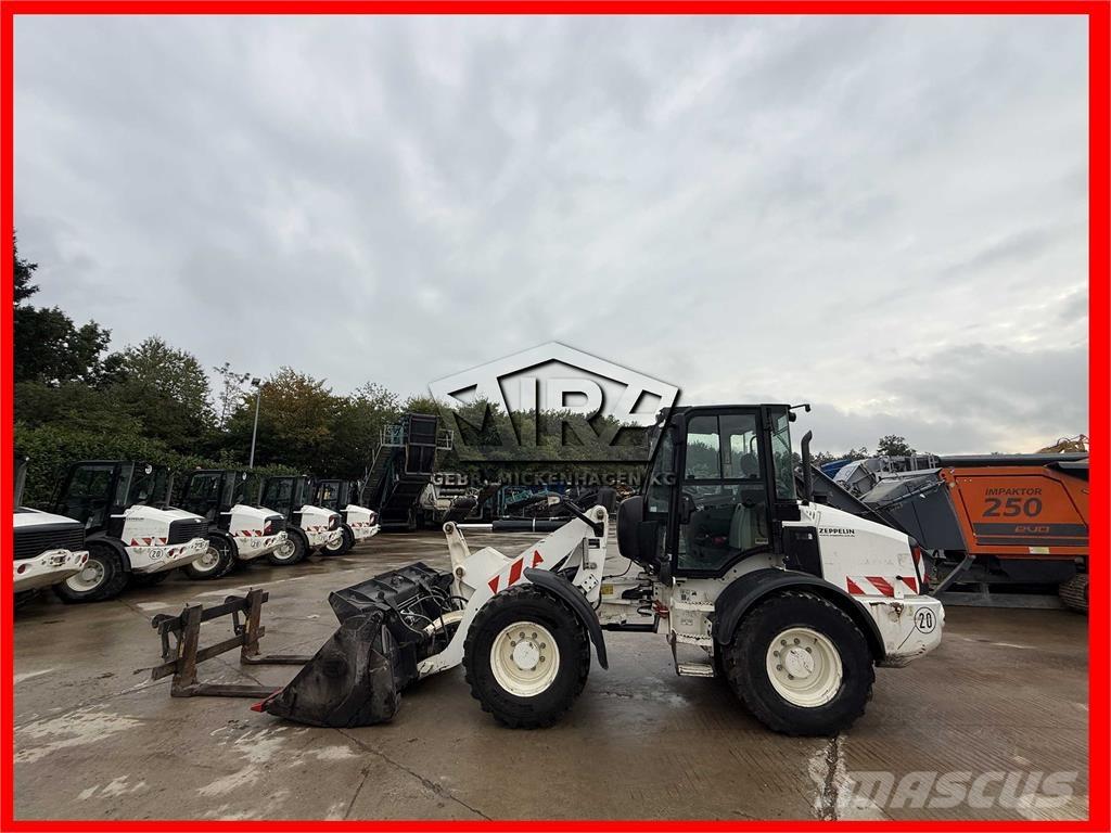 CAT 908M Kolesni nakladalci