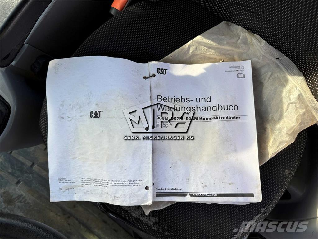 CAT 908M Kolesni nakladalci