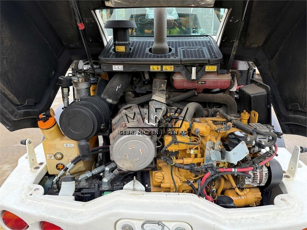 CAT 908M Kolesni nakladalci
