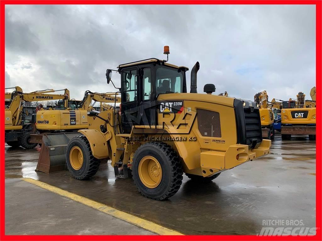CAT 930M Kolesni nakladalci