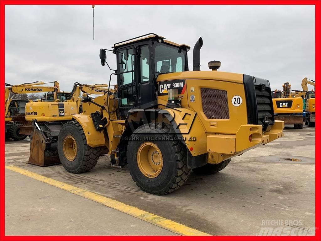 CAT 930M Kolesni nakladalci