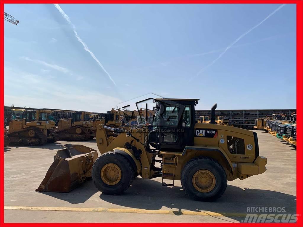 CAT 938M Kolesni nakladalci