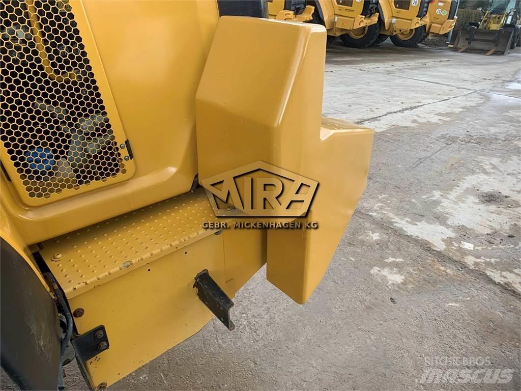 CAT 962M Kolesni nakladalci