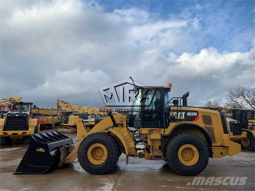 CAT 962M ( 950 M ) Kolesni nakladalci